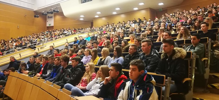 VII Salon Edukacji Zawodowej i Technicznej na Politechnice Rzeszowskiej