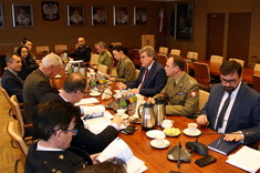 Spotkanie z przedstawicielami służb mundurowych i jednostek samorządu terytorialnego