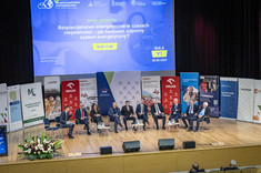 Uczestnicy XI Konferencji „Bezpieczeństwo energetyczne – filary i perspektywa rozwoju”,